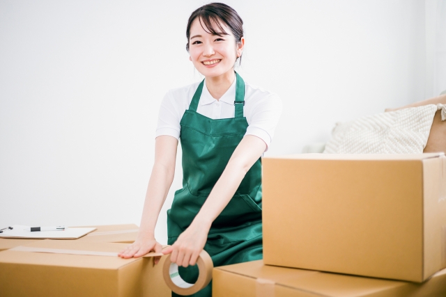 女性スタッフ